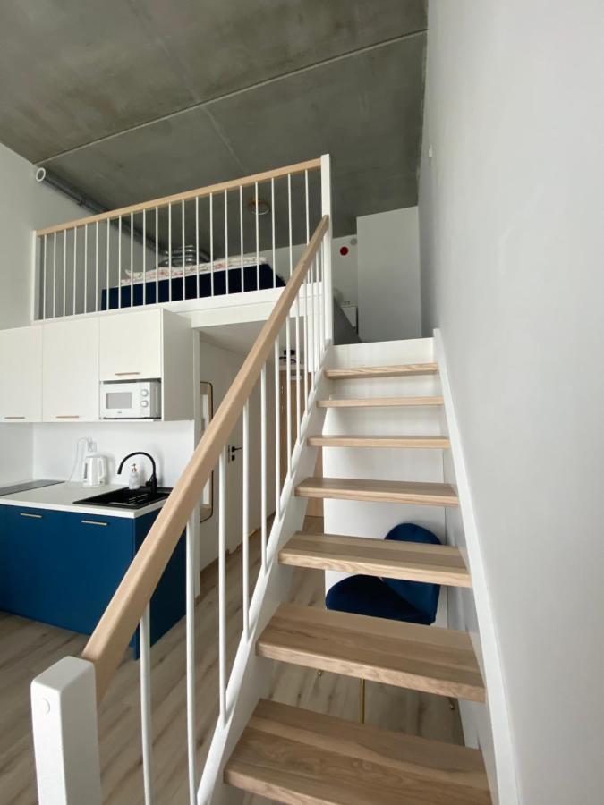 Apartament Wroclaw-Lotnisko Bagian luar foto