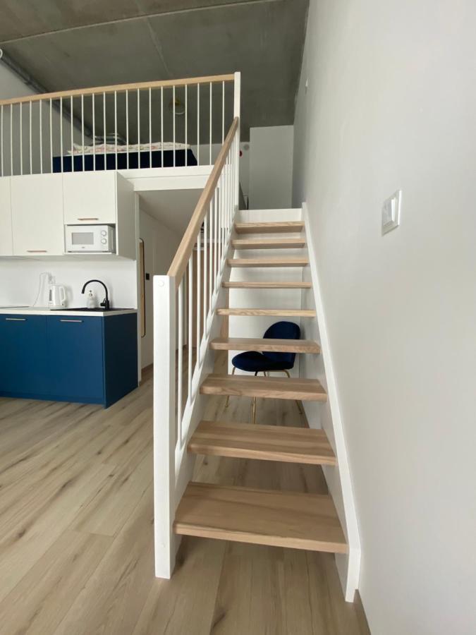 Apartament Wroclaw-Lotnisko Bagian luar foto