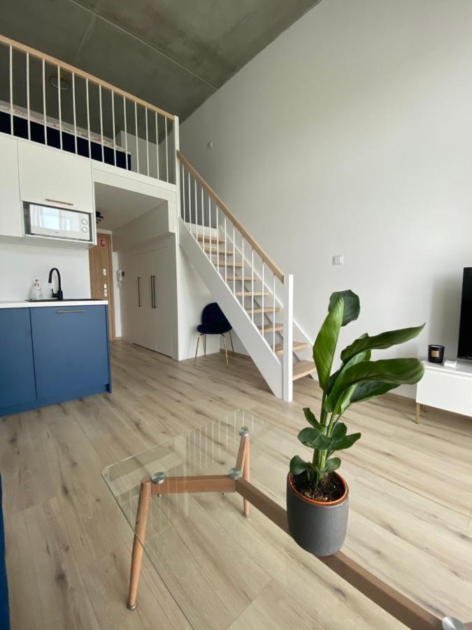 Apartament Wroclaw-Lotnisko Bagian luar foto